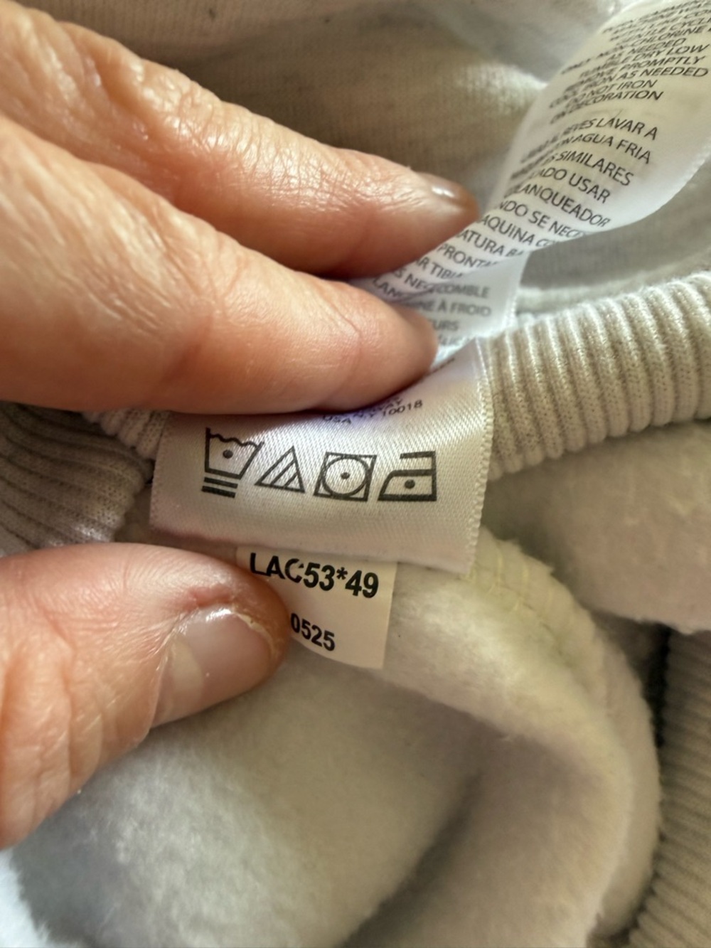 Girl’s New Balance Light Gray Grey Hooded Pullover Sweatshirt Kids 8 Unisex Boys - Picture 8 of 8